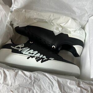 Balmain White & Black Sneakers Size 10 (Mens)